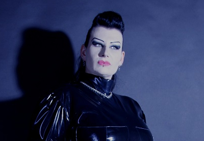 queenmona.com